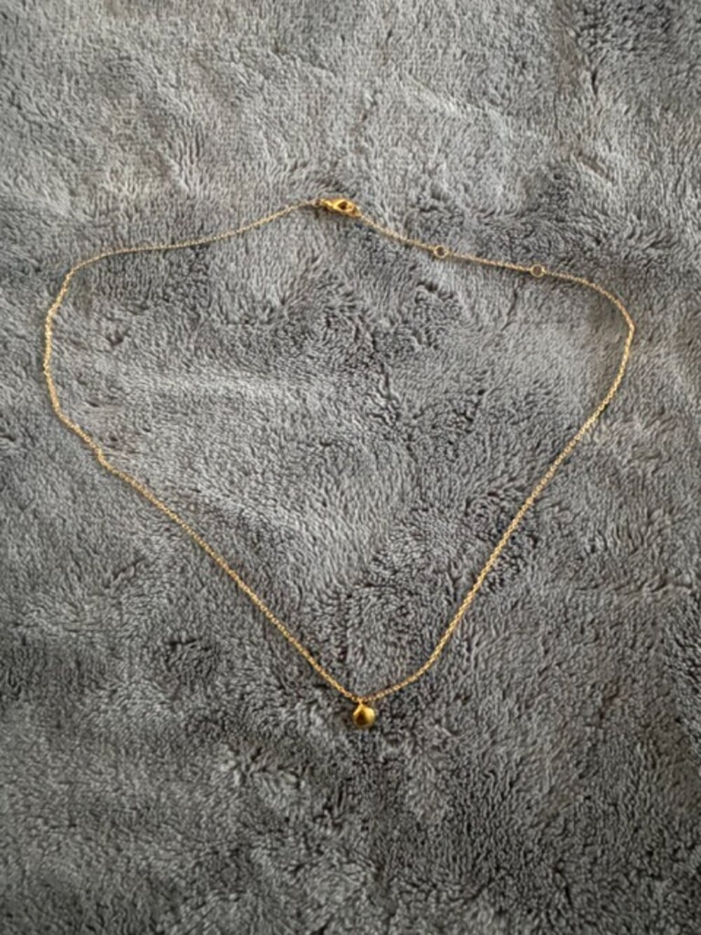 GOLD TONE NECKLACE WITH GOLD BEAD PENDENT - Picture 3 of 3